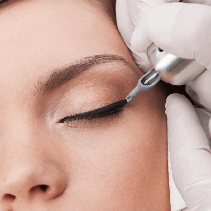 Перманентный макияж век